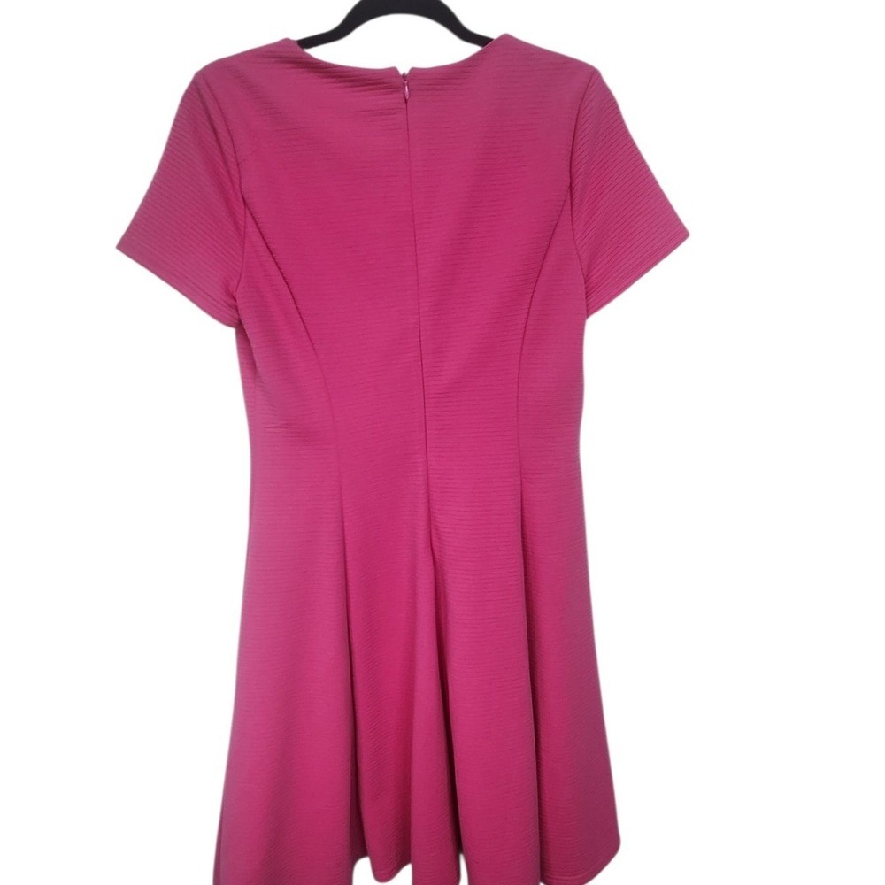 Hutch Pink Textured Fit‎ & Flare Short Sleeve V-Neck Dress - Size M - Picture 3 of 8